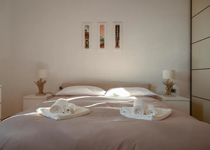 Dream House - Sea View & Garden - Pool - Private Box Finale Ligure